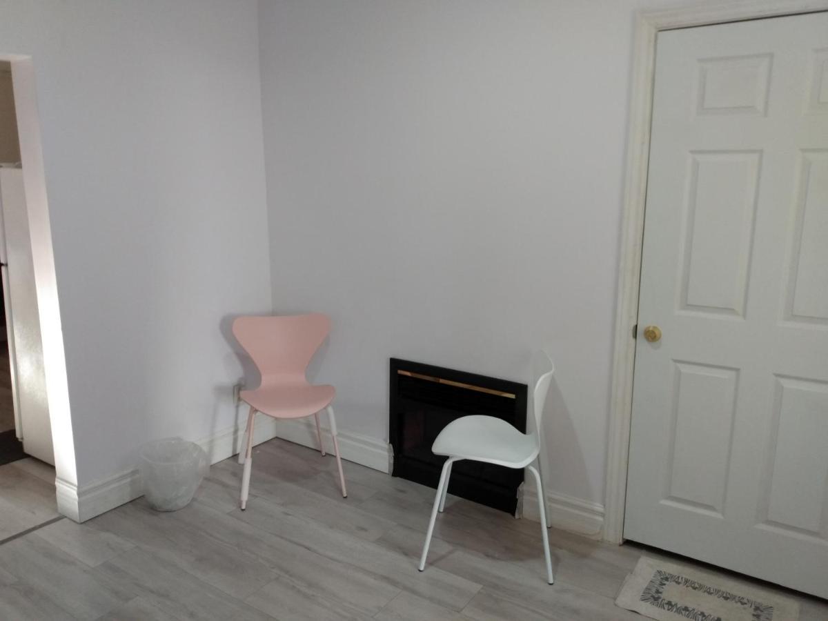 Healing Touch Holistic Living Space 阿默斯特 外观 照片