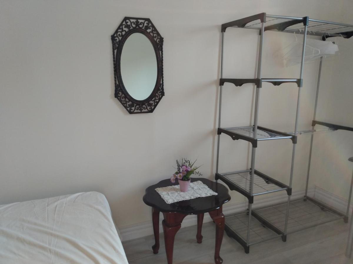 Healing Touch Holistic Living Space 阿默斯特 客房 照片