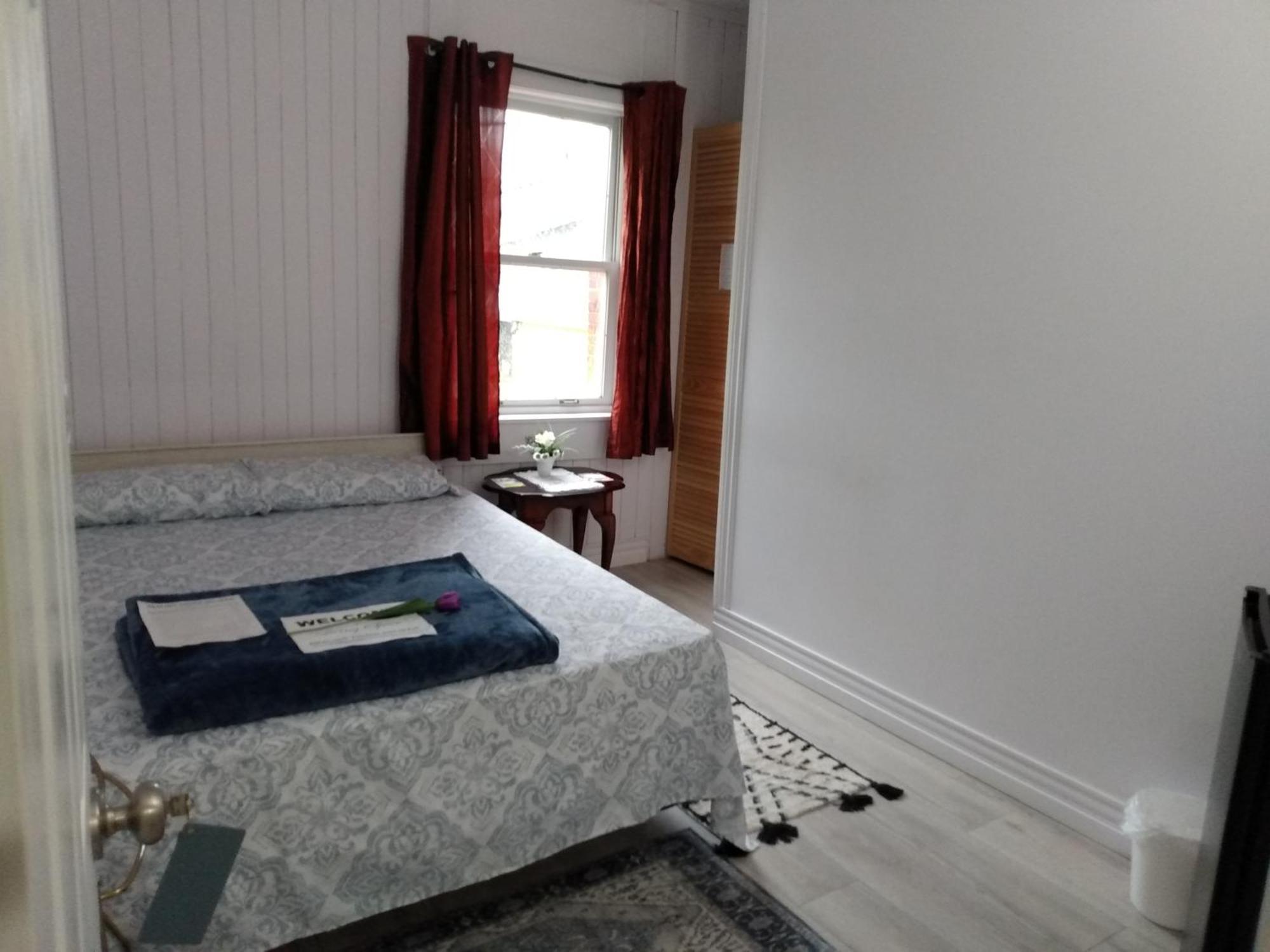 Healing Touch Holistic Living Space 阿默斯特 外观 照片